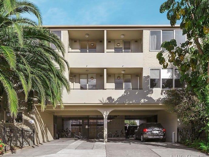 Unfurnished 1 bedroom apartment for rent South Yarra