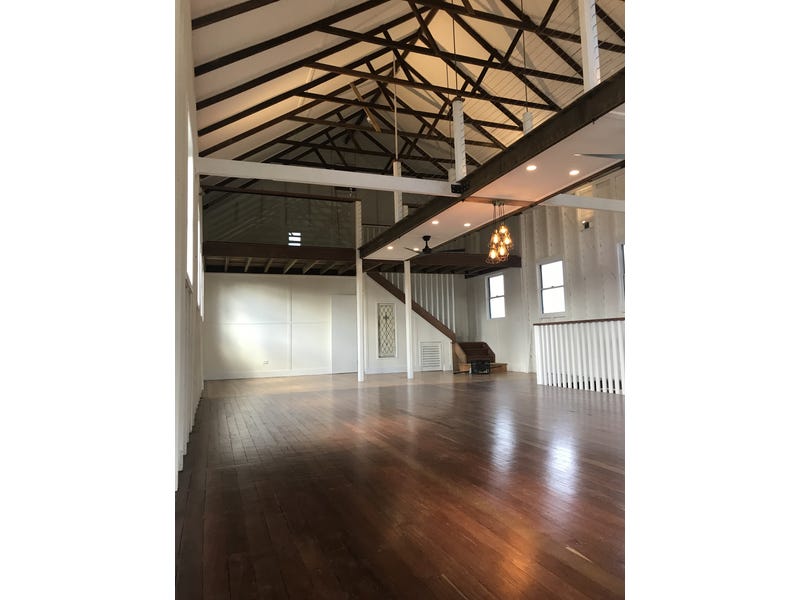 Beautiful Converted Hall Right in Town