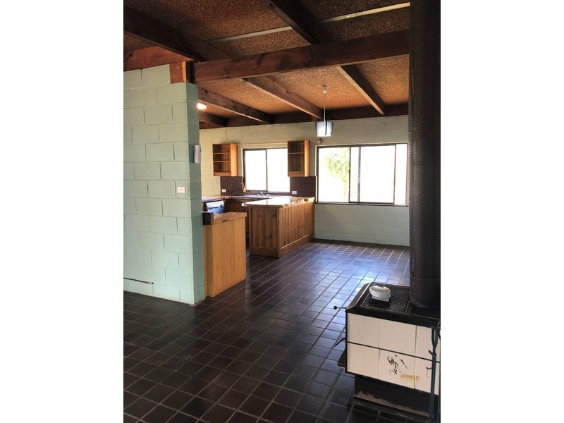 Mollymook Family Home 14