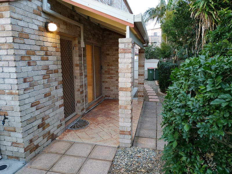 Holding deposit accepted 12