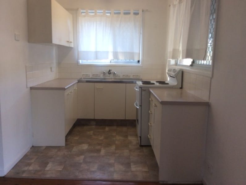 2 Bedroom Duplex Close To 3