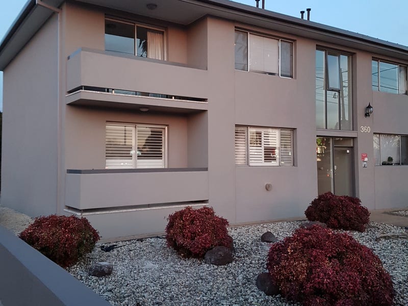 Two Bedroom Apartment in the Heart of Thornbury