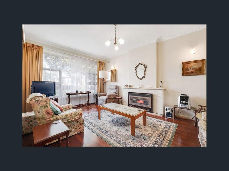 Low Maintenance 3 Bedroom Home 6