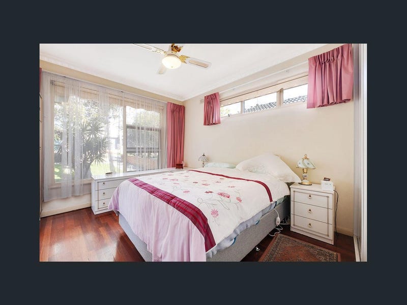 Low Maintenance 3 Bedroom Home 7