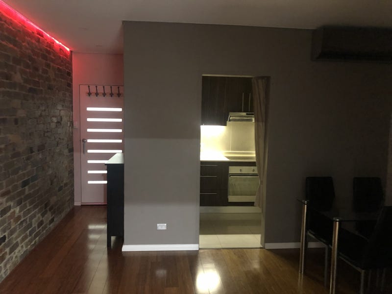 1 Bedroom WITH PARKING 7