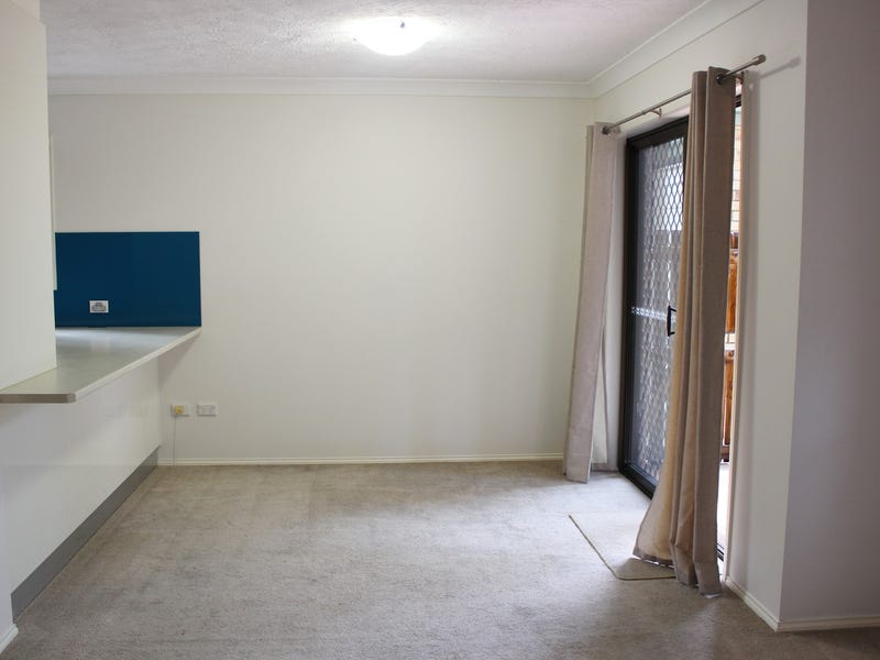 Ground floor Unit with two 4