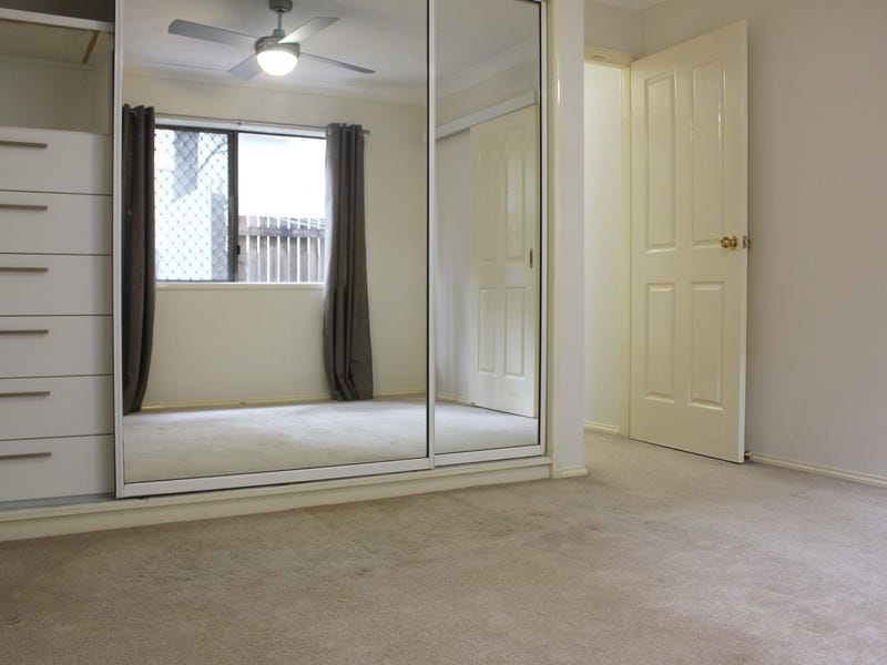 Ground floor Unit with two 5