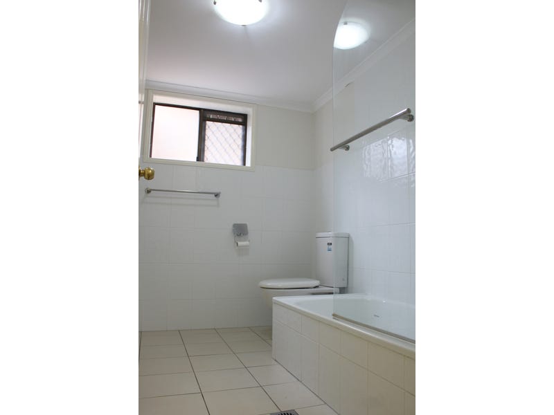Ground floor Unit with two 8