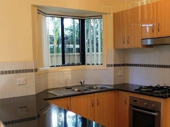 Modern Townhouse in Perfect Location! 3