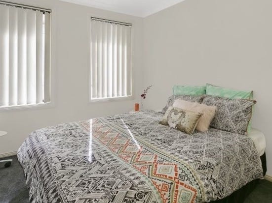 Modern Townhouse in Perfect Location! 7