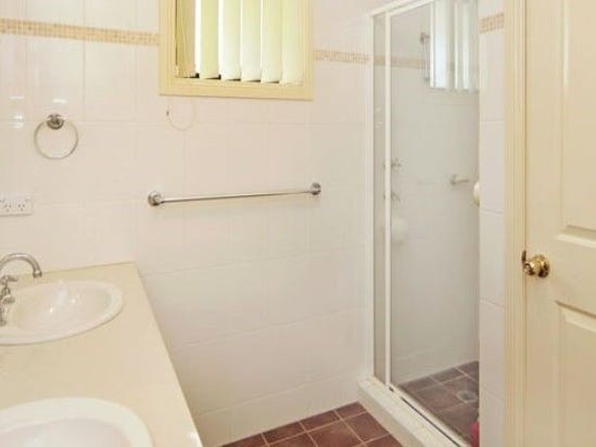 Modern Townhouse in Perfect Location! 10