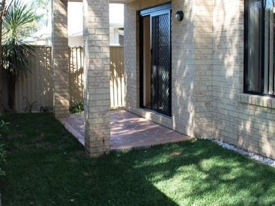 Modern Townhouse in Perfect Location! 11