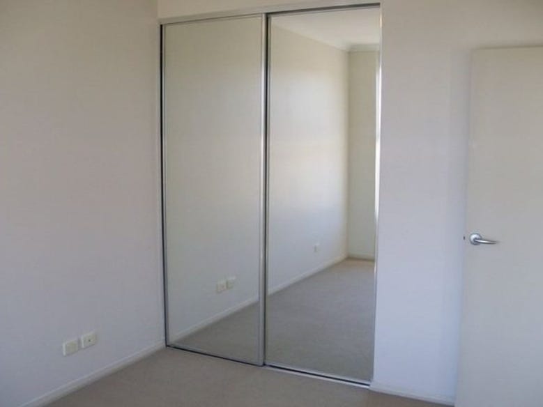 Trendy unfurnished one bedroom Apartment 27