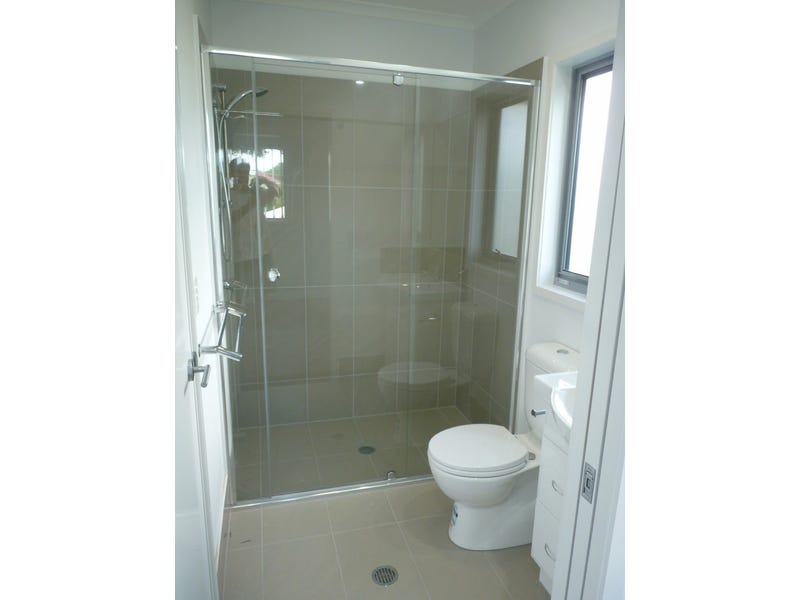 Spacious & Open Plan 2 6