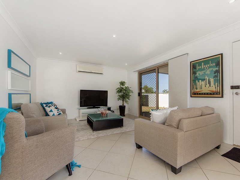 3 Bedroom/3 Bathroom Private house 4