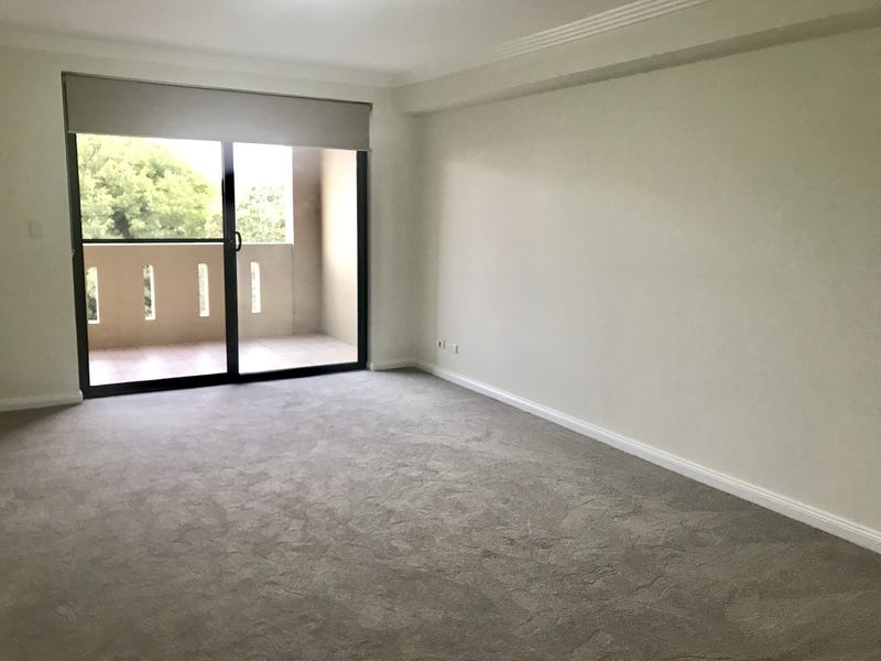Renovated Studio situated in the 2