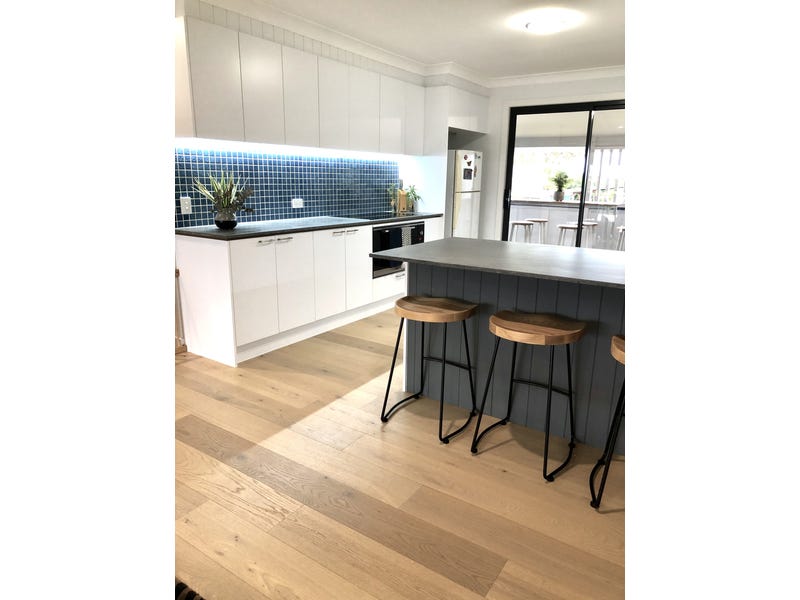 Newly renovated family home minutes 2