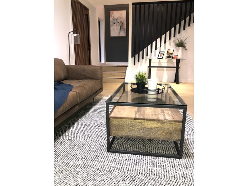 Newly renovated family home minutes 14