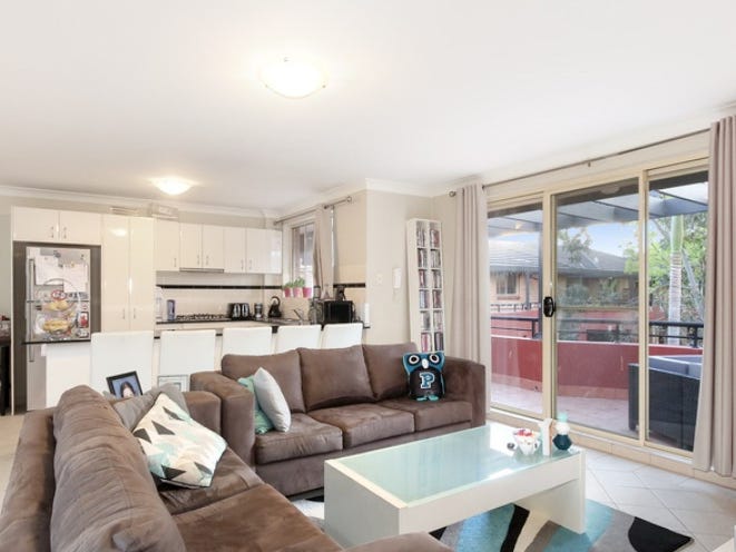 Massive Apartment in Convenient and 7