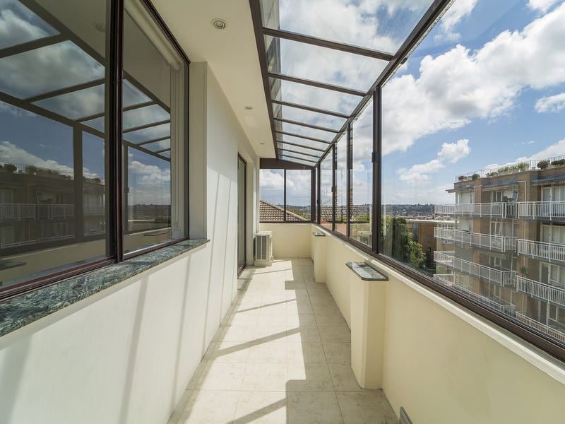 Large and bright 2 bedroom 7