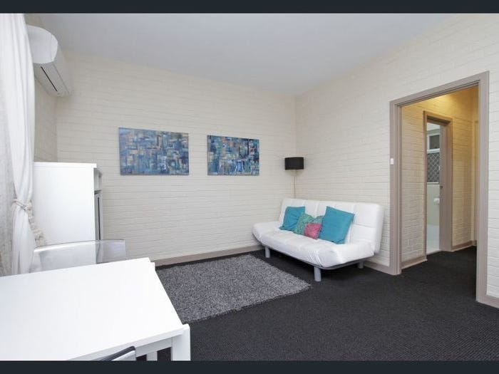 Modern Fully Furnished & Equipped 2