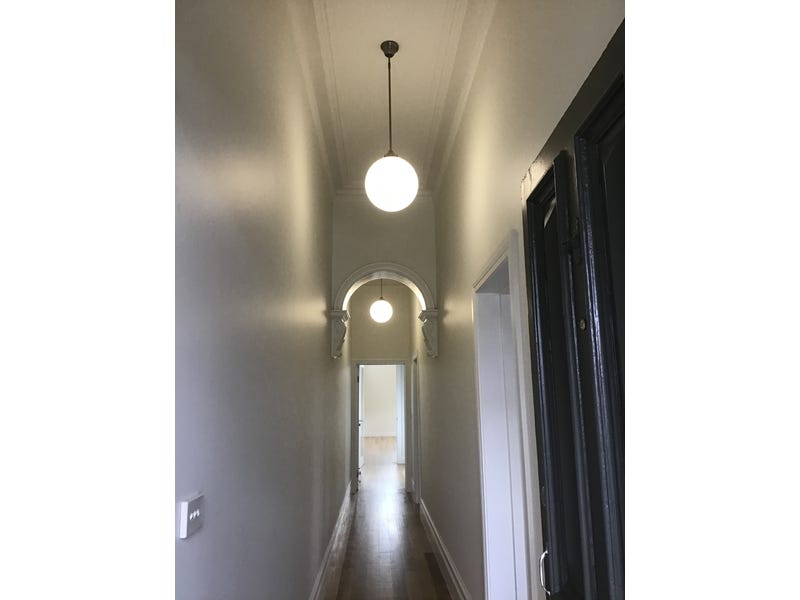 Stylish, light filled Northcote house: 3
