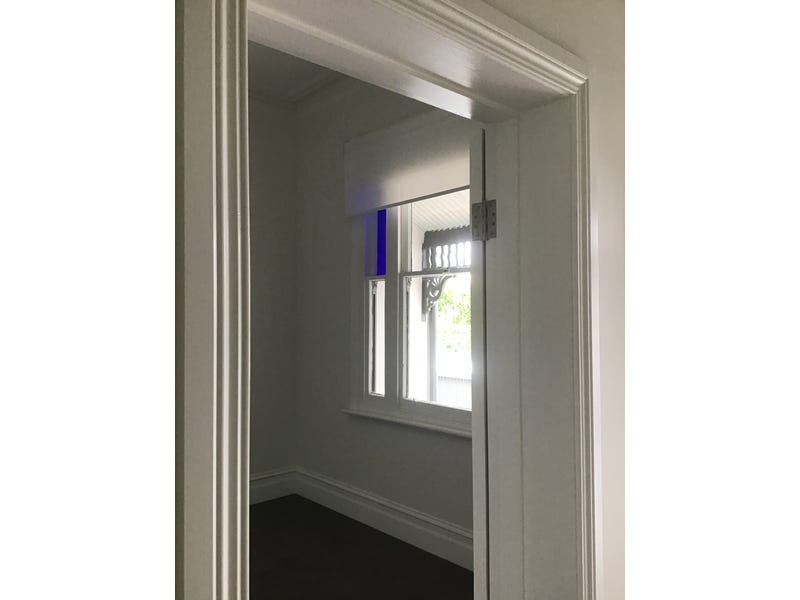 Stylish, light filled Northcote house: 4