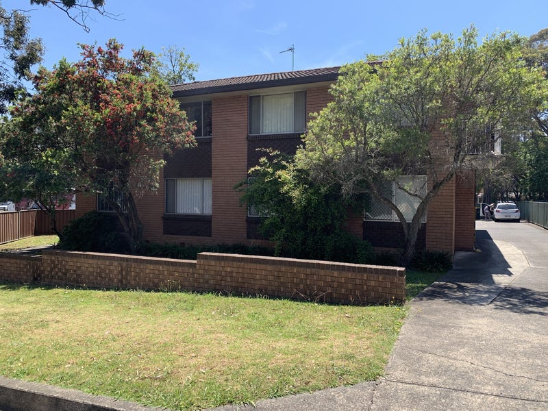 2 Bedroom Unit Walking Distance to CBD, UNI & TAFE