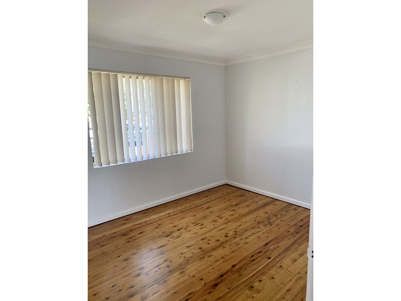 2 Bedroom Unit Walking Distance 4