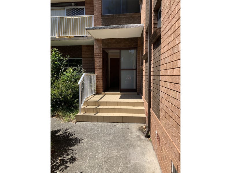 2 Bedroom Unit Walking Distance 10