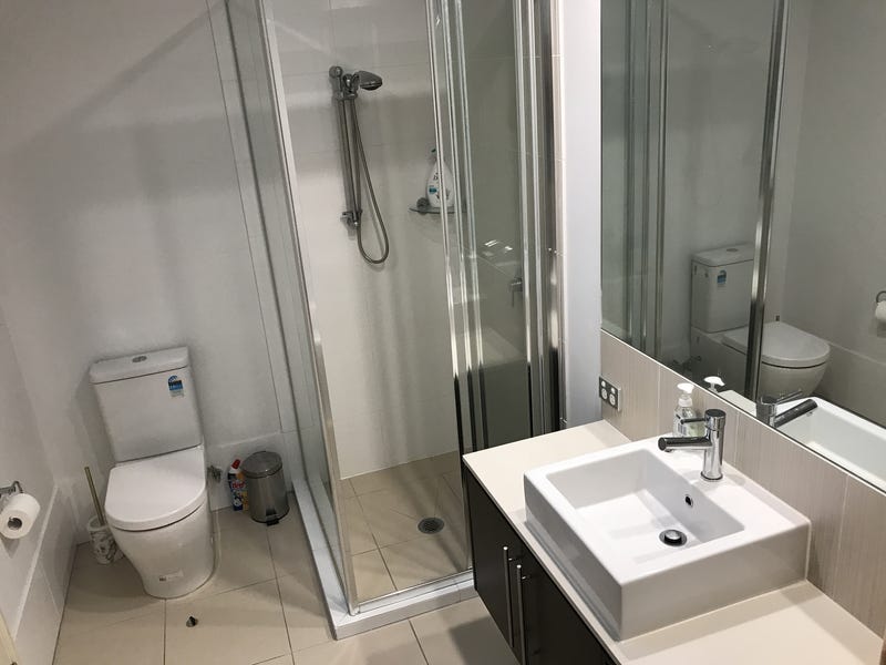 Unfurnished Modern 3 bedroom townhouse 13