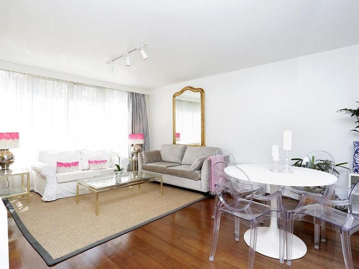 Prime Armadale Location, North facing unit in leafy street