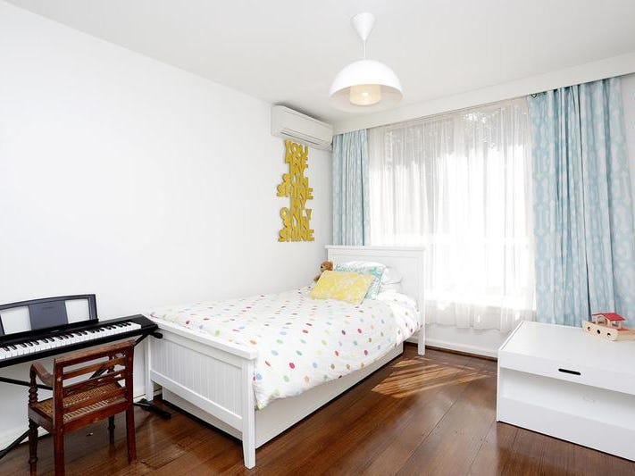 Prime Armadale Location, North facing 6