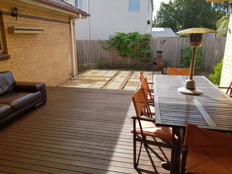 Family Home with Multiple Living 4