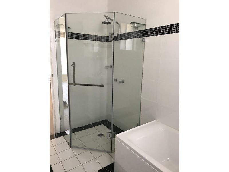 SPACIOUS FREE STANDING VILLA UNIT 9