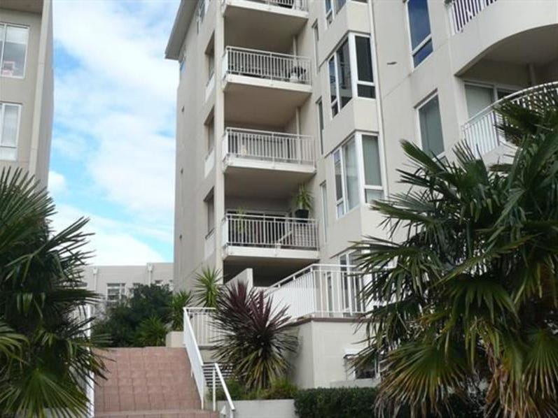 Becton Apartment with balcony overlooking 2