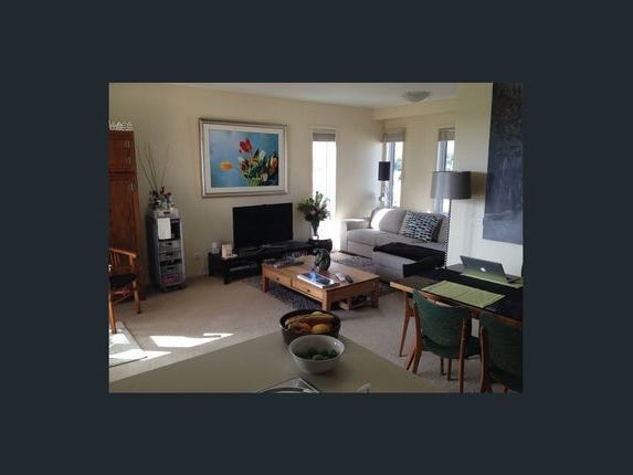 Becton Apartment with balcony overlooking 3