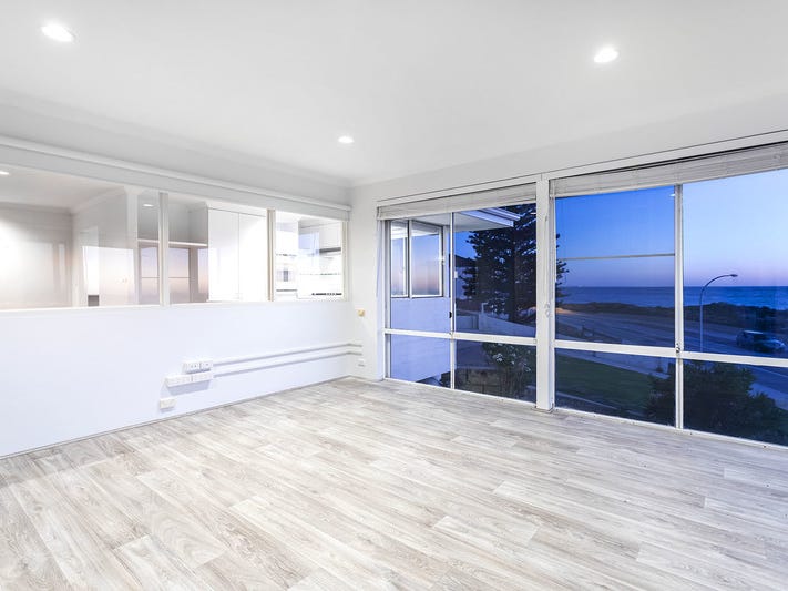 Beach Front Spacious House 5