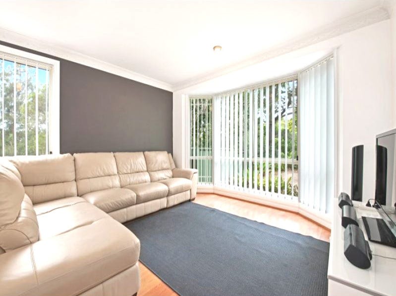 Bright Large Double-Storey Townhouse with North-facing Private Backyard!