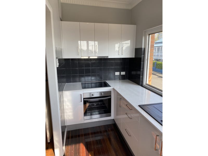 Newly Renovated One Bedroom Unit in a Great Location!