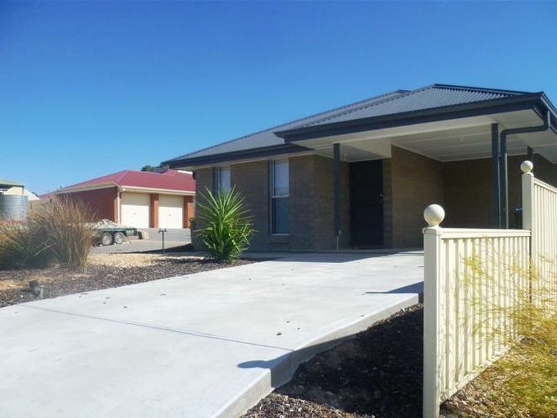 Modern Home in Quiet Cul-de-sac