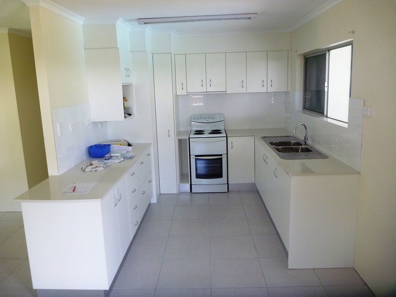Neat 3 Bed family home 2