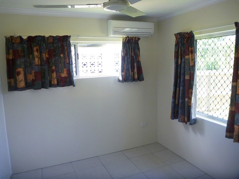 Neat 3 Bed family home 9