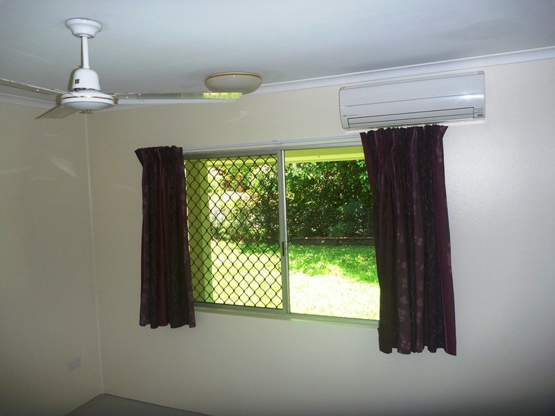 Neat 3 Bed family home 13