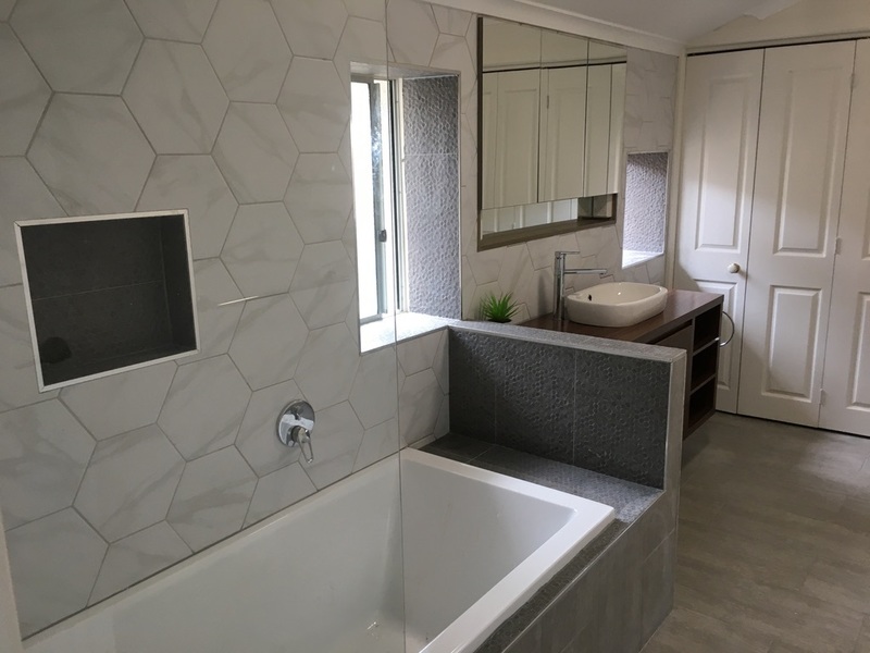 Fully Renovated 3BR Country Coastal 8