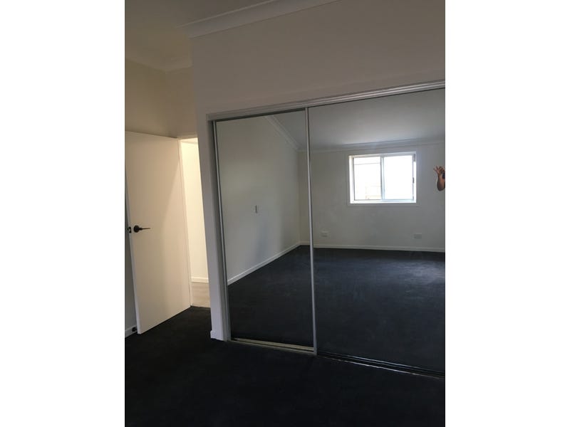 Fully Renovated 3BR Country Coastal 13