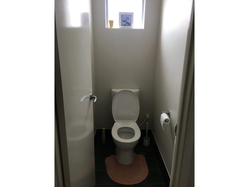 Single Room for Renting 10