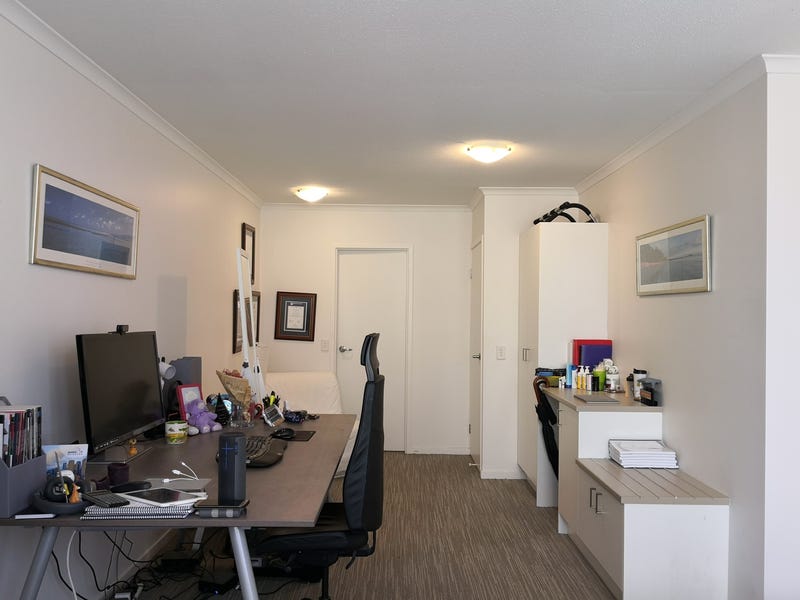 Morden lifestyle in a spacious 8