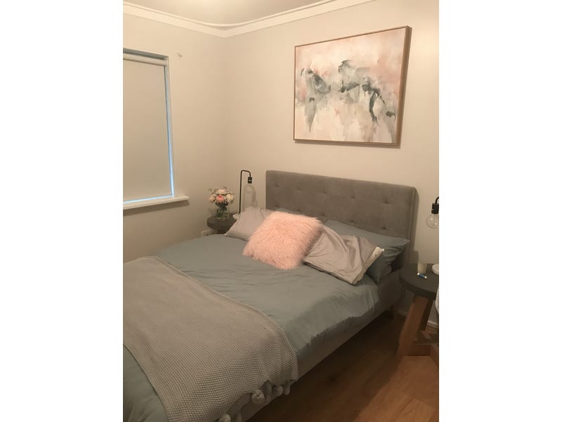 $350 p/w 6