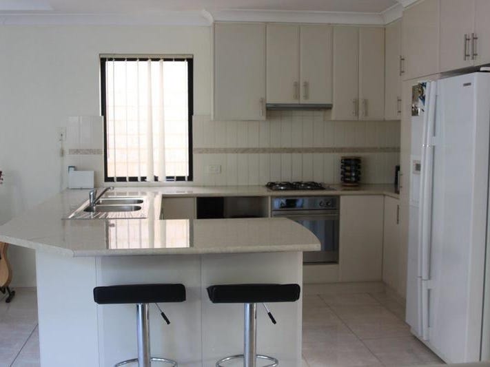3 Bedroom, 2 Bathroom, Super 9